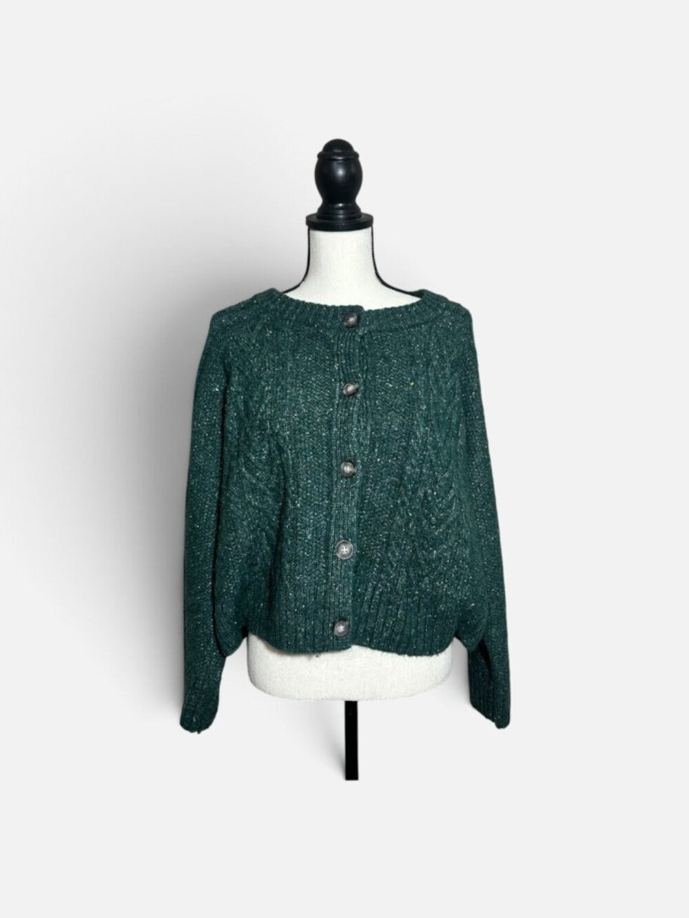 Old Navy Sweater Women’s XL Green Cable Knit Button Front Cardigan Cozy Flecked